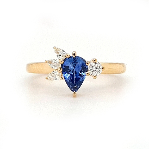 18ct Gold Ceylon Sapphire Ring